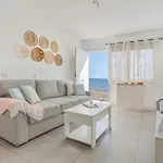 Apartment La Casita De La Playa *