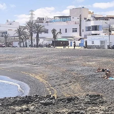 La Casita De La Playa Apartment *